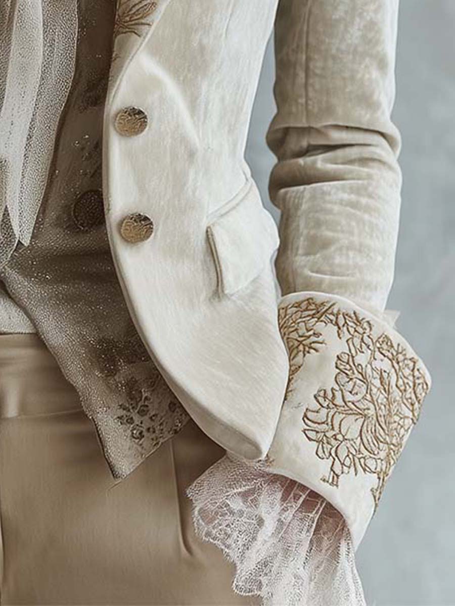 Figursyet blazer til kvinder i elfenben med broderi
