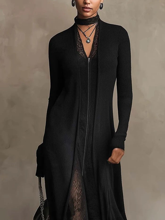 Solenne | Sort ribstrikket maxi-kjole med blonde
