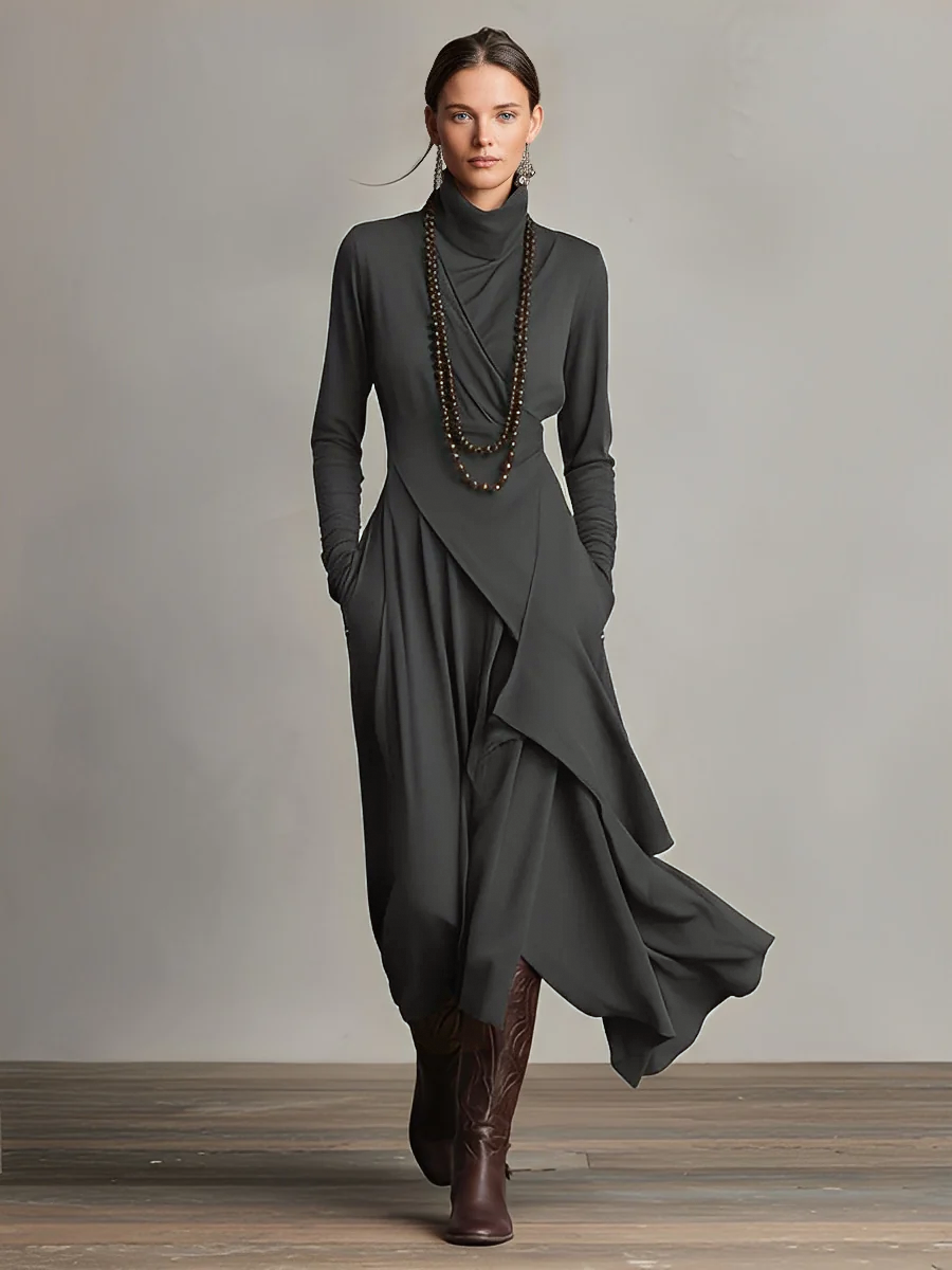 Boheme maxikjole i bomuldsstretch med rullekrave og asymmetrisk drapering