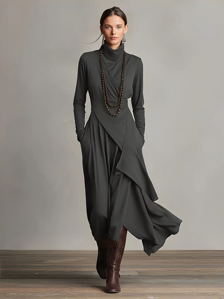 Boheme maxikjole i bomuldsstretch med rullekrave og asymmetrisk drapering