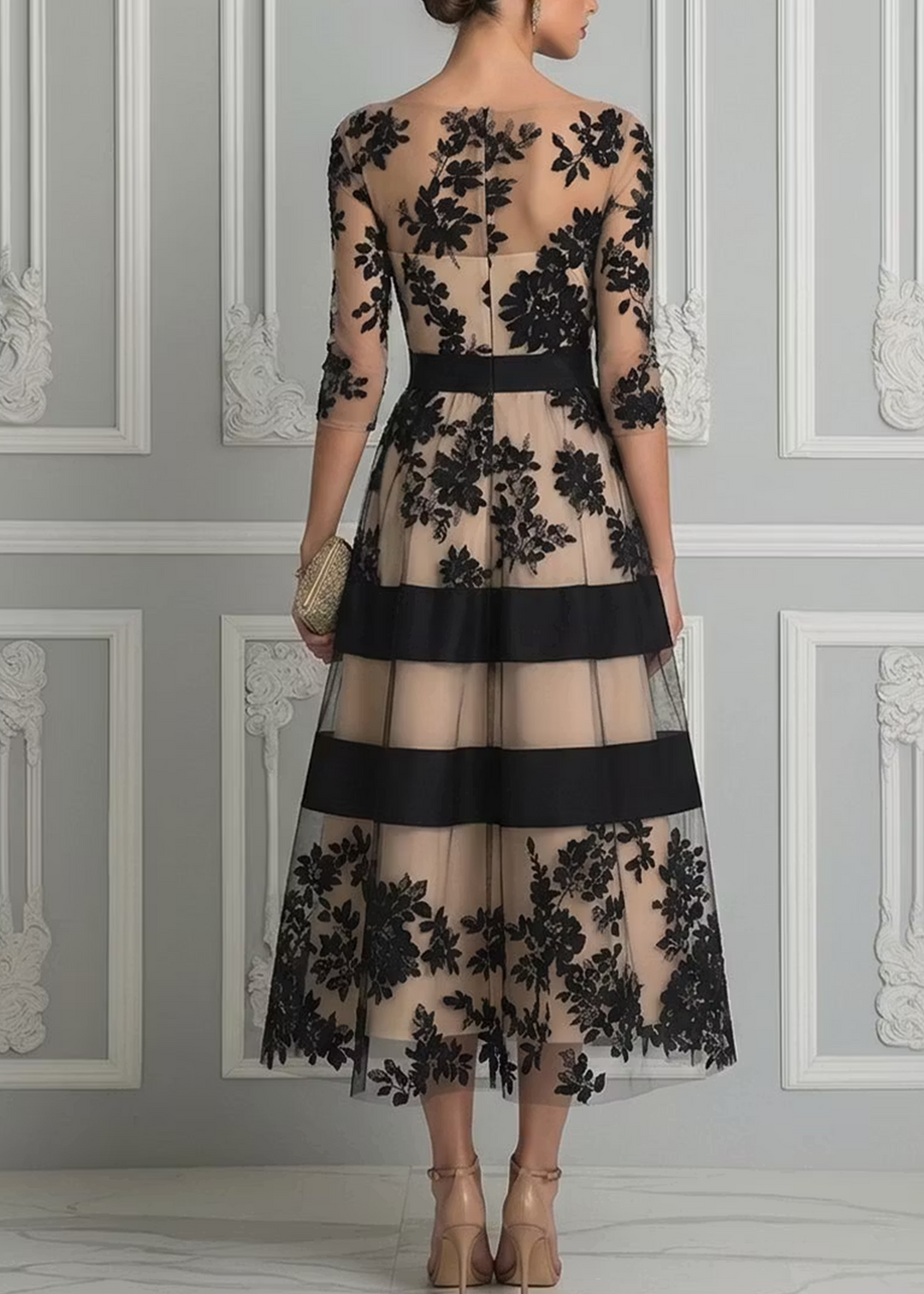 Elegant sort A-formet midikjole i blonde