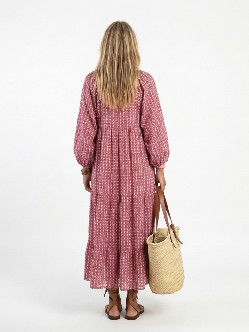 Arlette | Midikjole med geometrisk print og lange ærmer