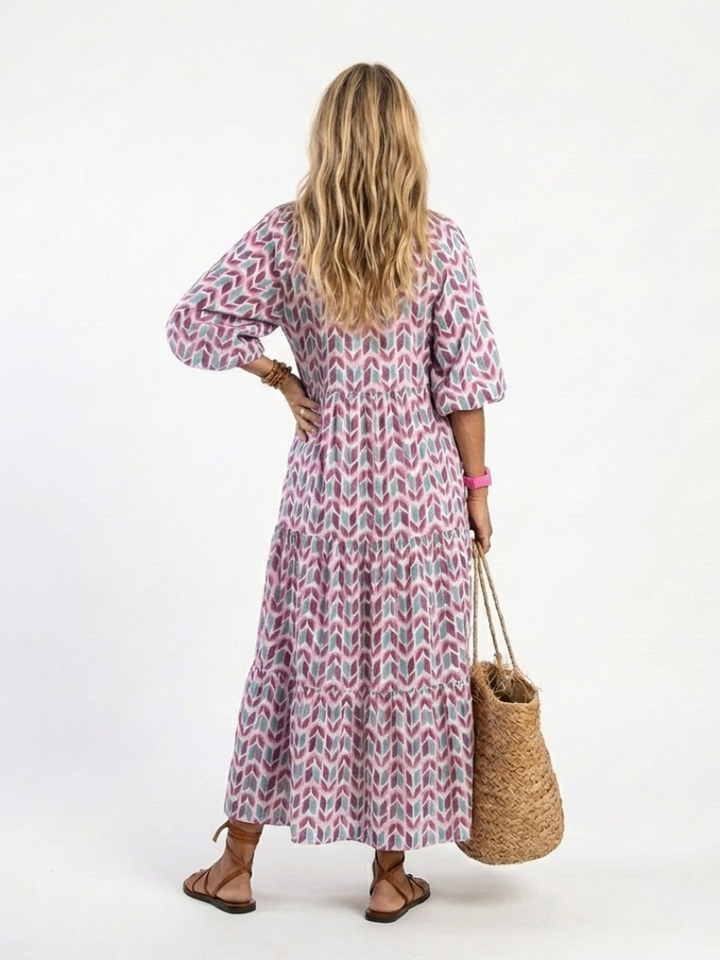Mireya | Lagdelt midikjole med geometrisk print og lange ærmer