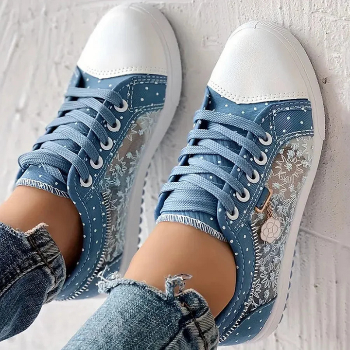 Adelaide | Sneakers med blondedetaljer