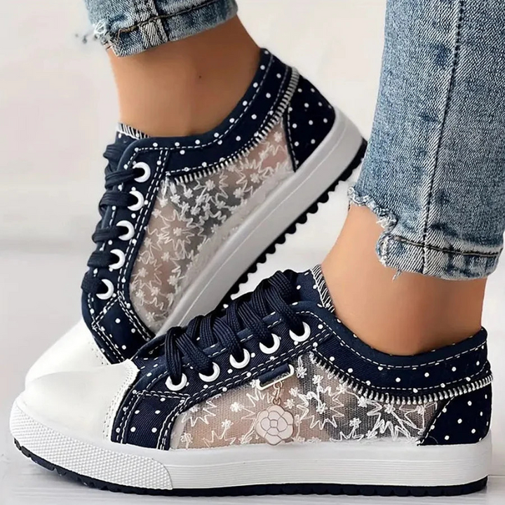 Adelaide | Sneakers med blondedetaljer