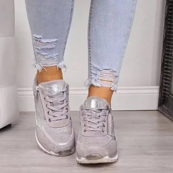 Damesneakers med ortopædisk støtte, åndbarhed og skridsikker sål