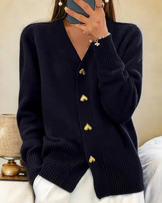 V-hals cardigan – Blød strik med knapper