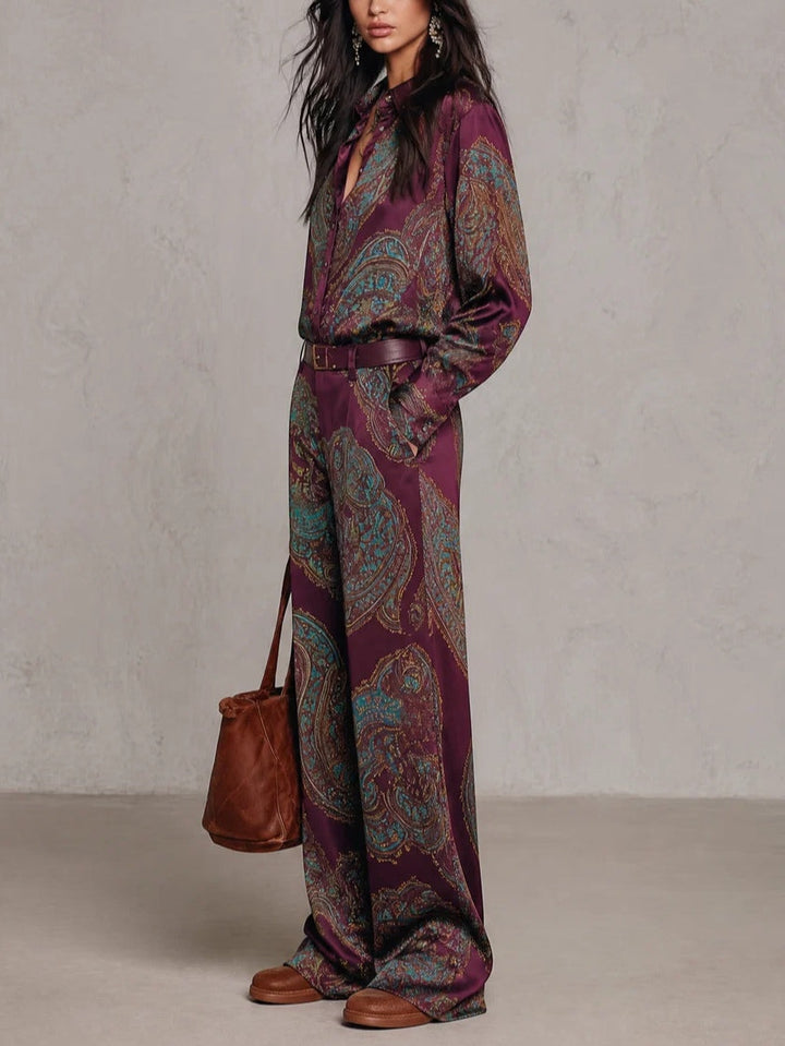 Beatrice – Satinsæt med paisleyprint