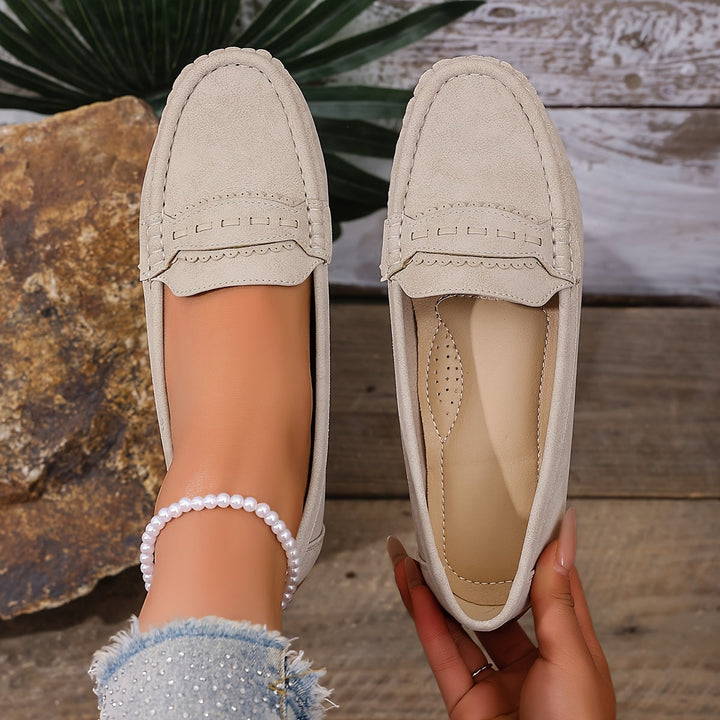 Leonie | Ruskindsloafers med bølgekant