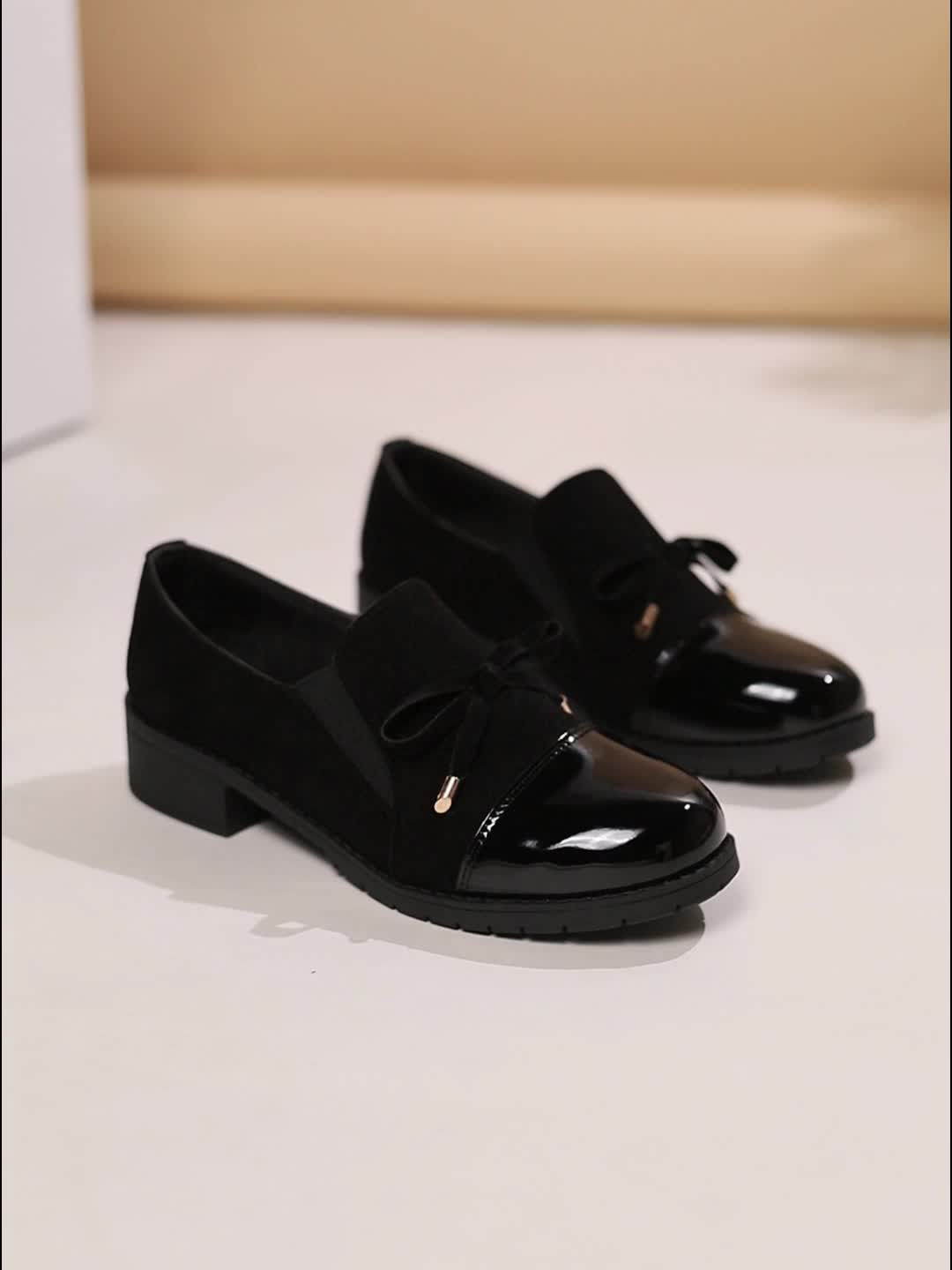 Juliet | Loafers med lakspids
