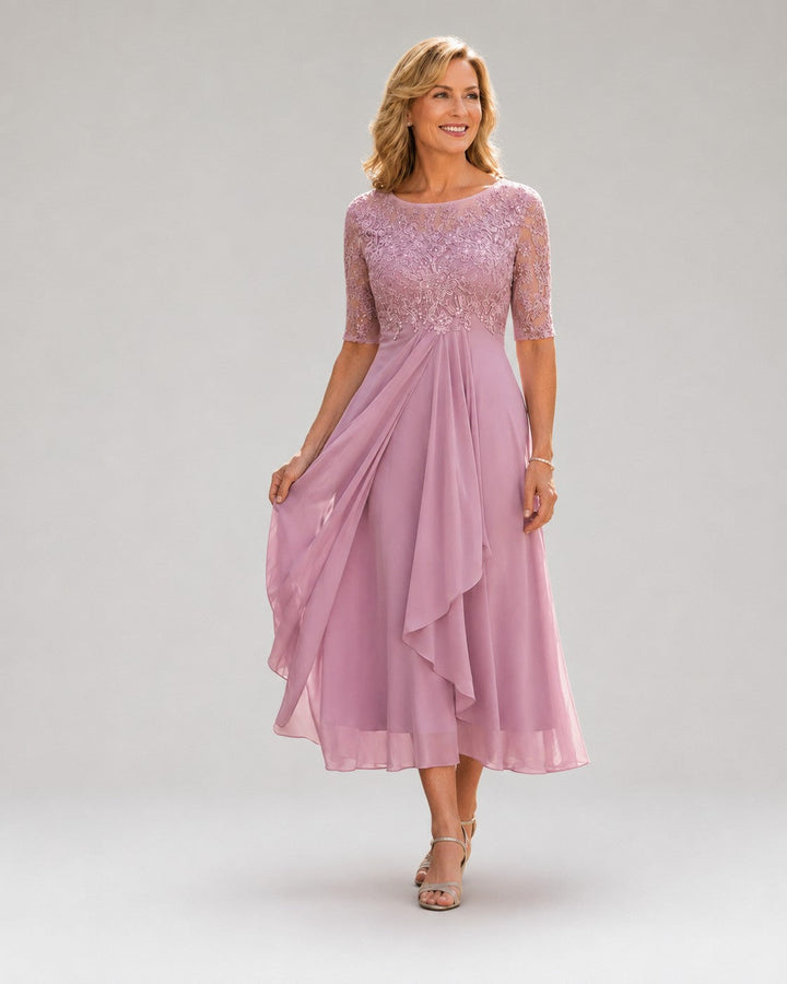Marina – Elegant midikjole med blonder