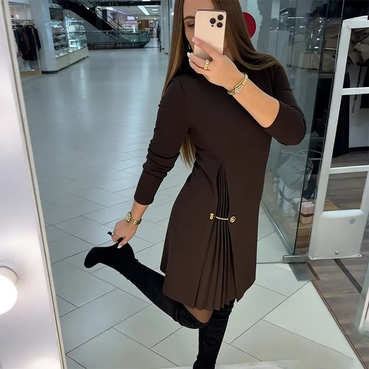 Rikke – Elegant A-formet kjole med plissédetalje
