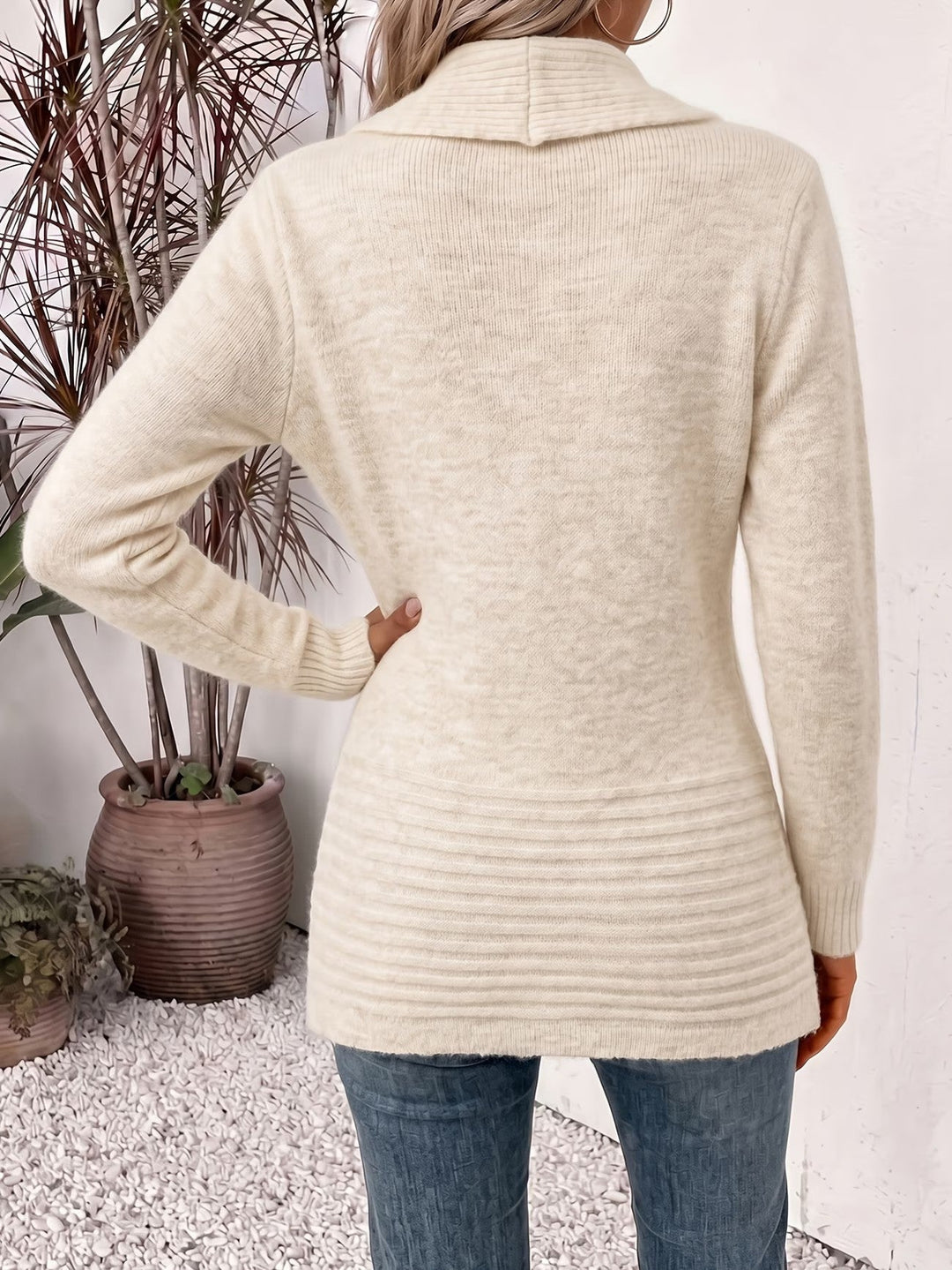 Harlow™ | Havrebeige ribstrikket cardigan med knapstropper