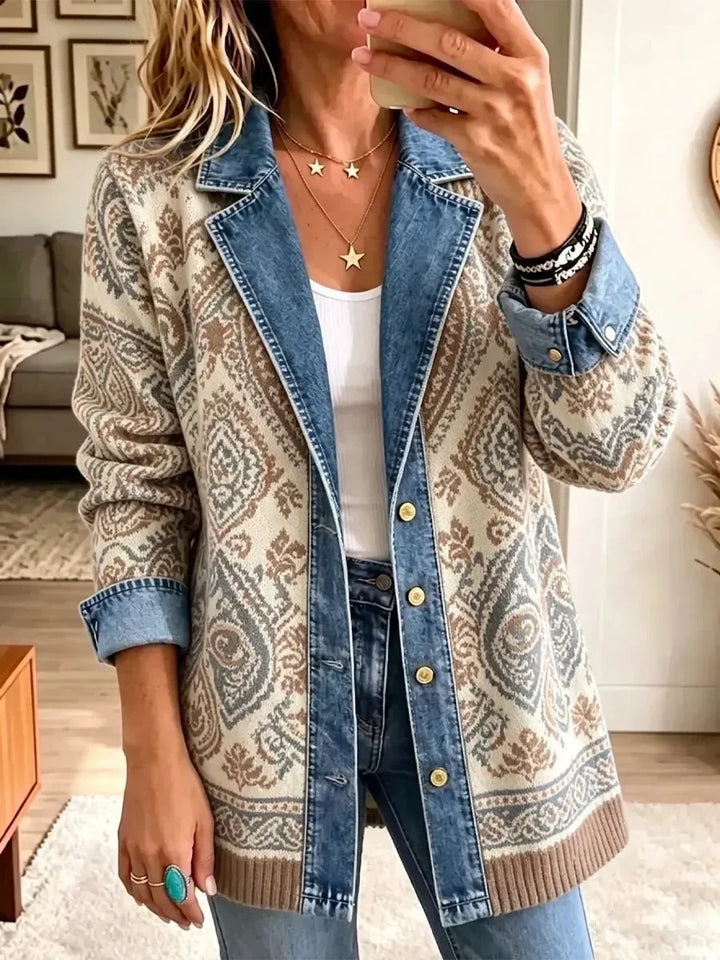 Amelia | Stilfuld retro denimjakke med etnisk patchwork