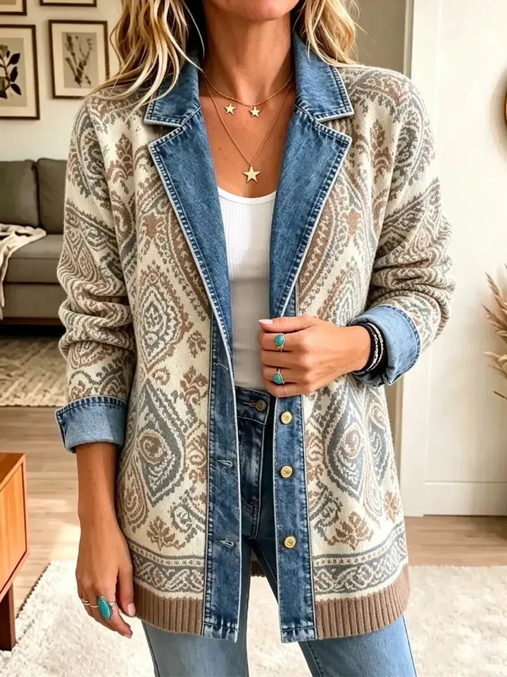 Amelia | Stilfuld retro denimjakke med etnisk patchwork