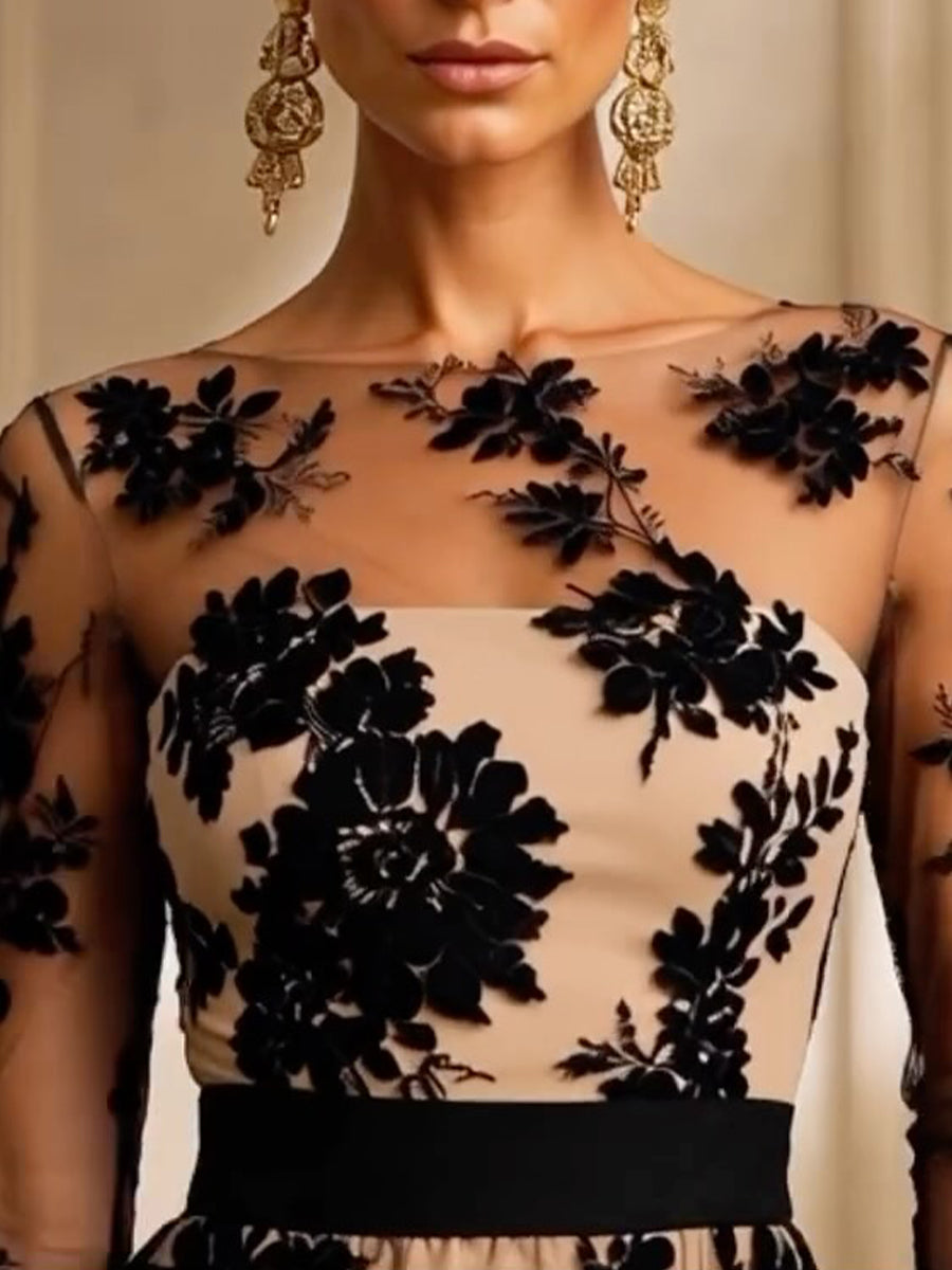 Adrielle | Elegant kjole i blomsterblonder