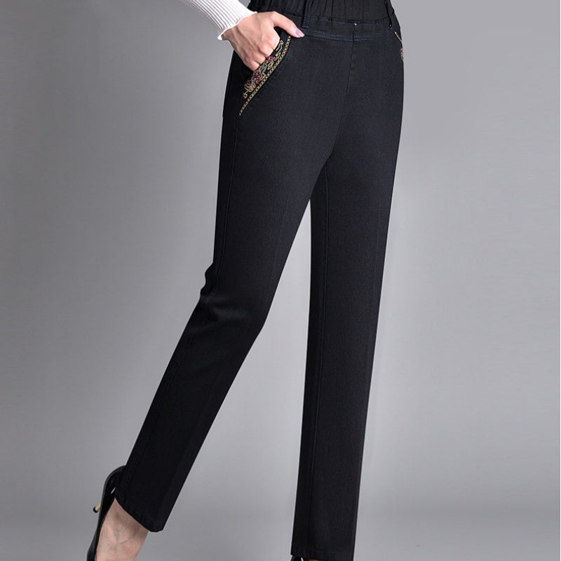 Adriana™ | Damejeans med sidelommer og elastisk talje