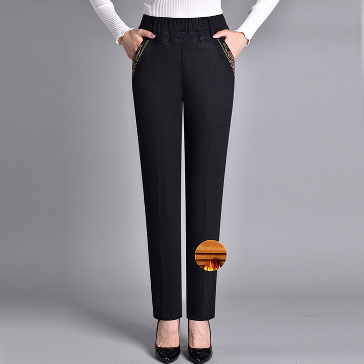 Adriana™ | Damejeans med sidelommer og elastisk talje