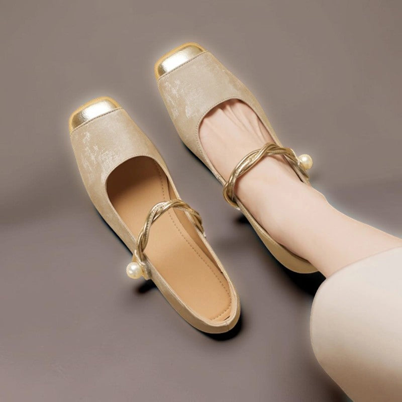 Tove | Elegante pumps med firkantet snude og perler