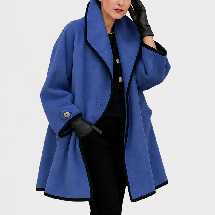 Georgiana – Oversized frakke med kontrastdetaljer