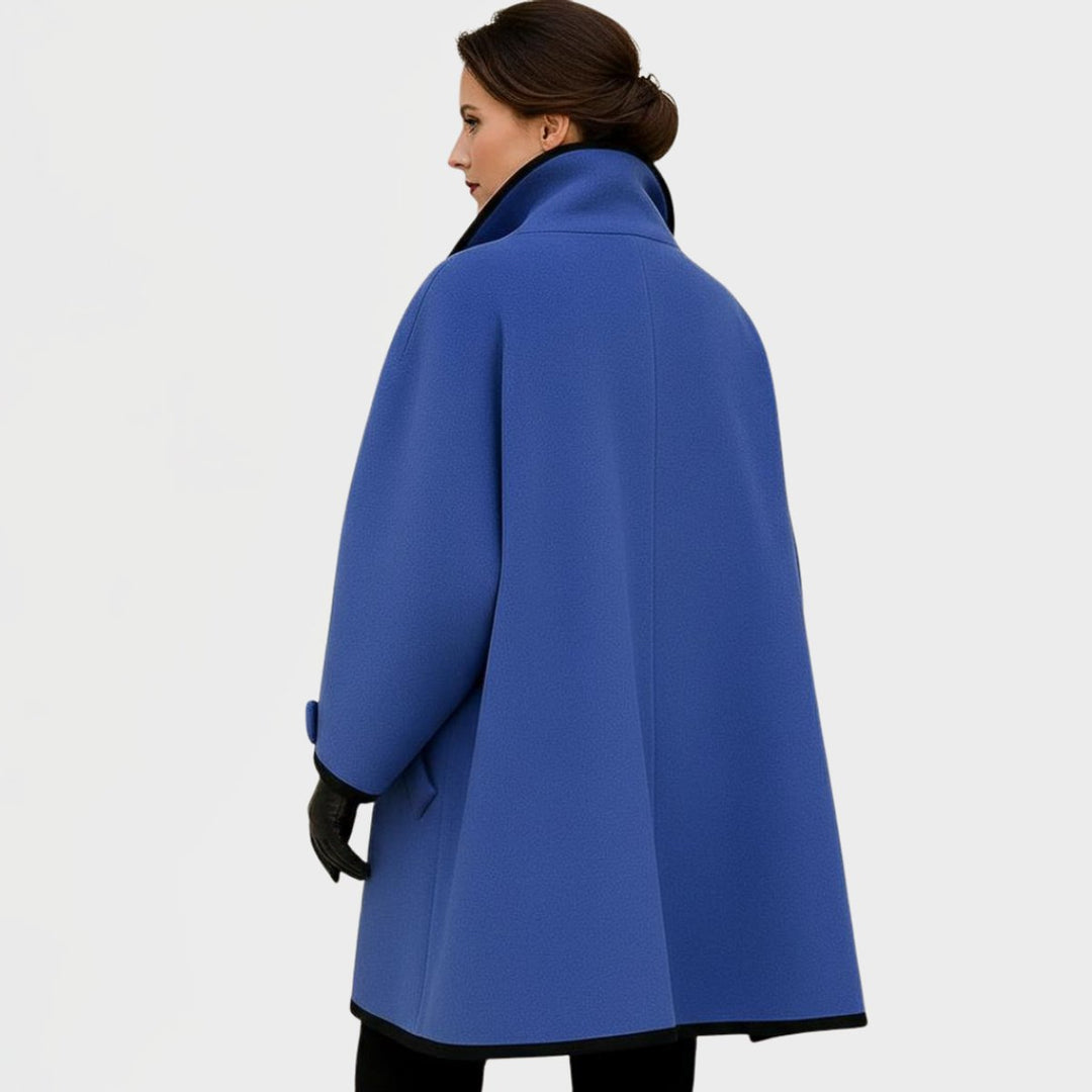 Georgiana – Oversized frakke med kontrastdetaljer