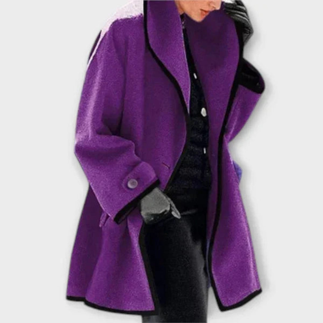 Georgiana – Oversized frakke med kontrastdetaljer